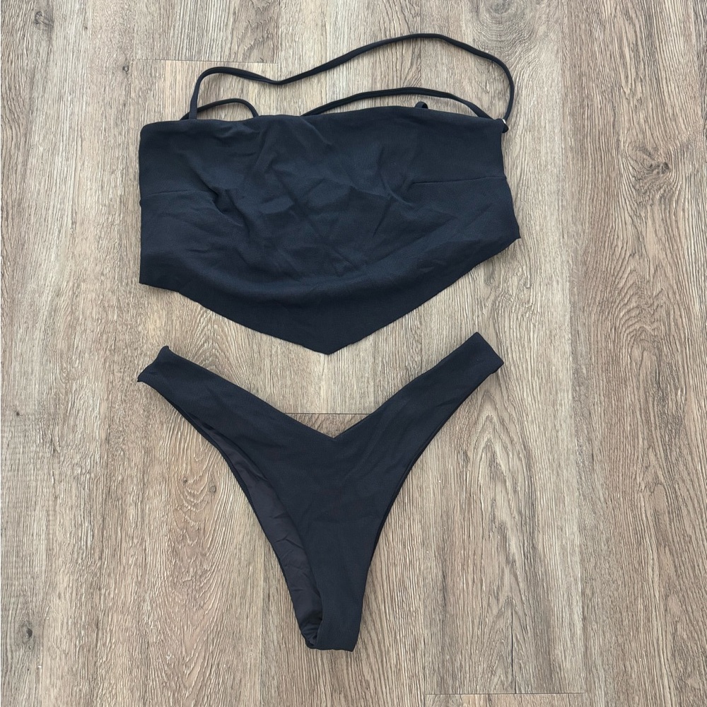 Gwynne Top and Vesta Mini Bottom